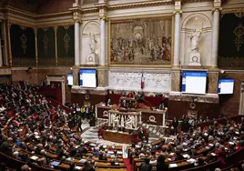 Los miembros de la Asamblea Nacional francesa, reunidos este miércoles para la moción de censura al Gobierno.