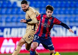 El Huesca remonta ante el Eibar y sueña con el ascenso