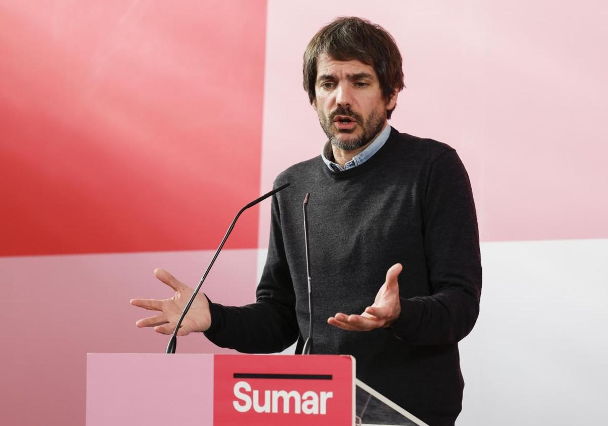 Ernest Urtasun durante su rueda de prensa como portavoz de Sumar.