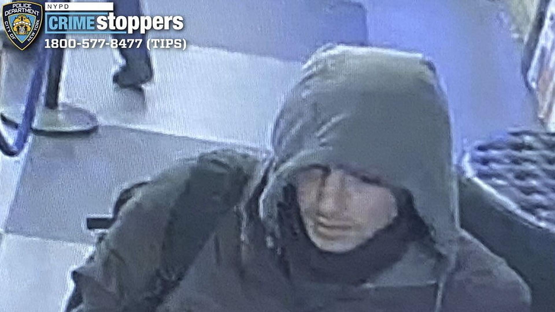マンジョーネがマンハッタンのマネージャー殺害の犯人であることが指紋から判明