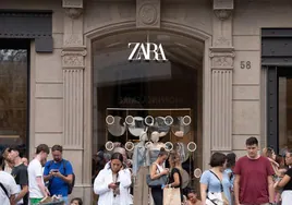 Inditex gana un récord de 4.500 millones, un 8,5% más, pero echa el freno en su ritmo de crecimiento