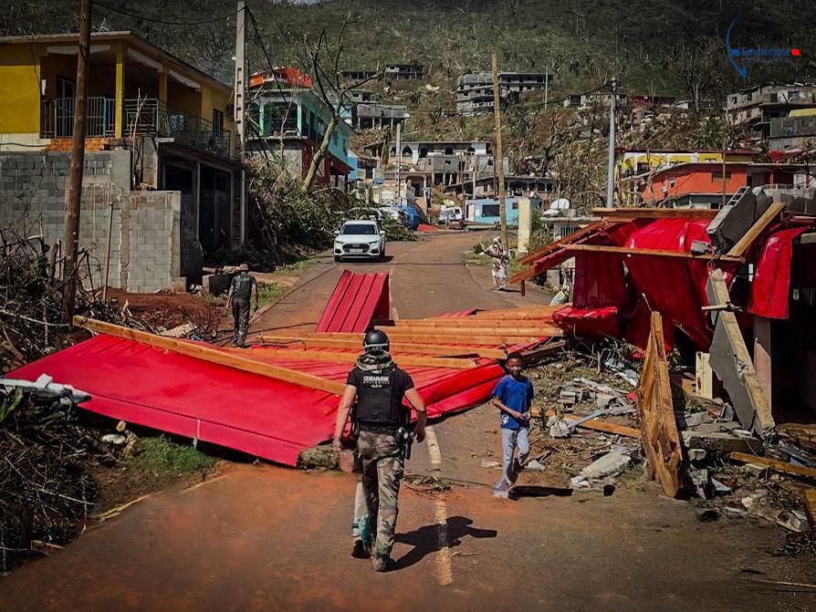 Así ha quedado el archipiélago francés de Mayotte tras el devastador paso del huracán &#039;Chido&#039;