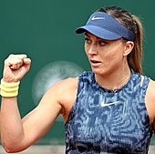 Paula Badosa celebra un triunfo.