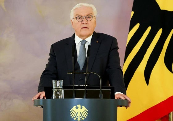 El presidente alemán, Frank Walter Steinmeier, al anunciar este viernes la disolución del Bundestag.