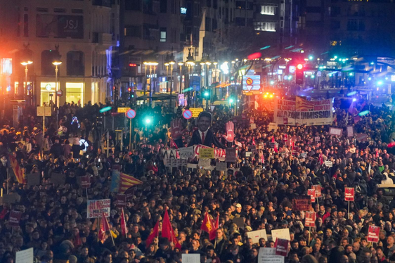 Tercera manifestación en Valencia contra Mazón