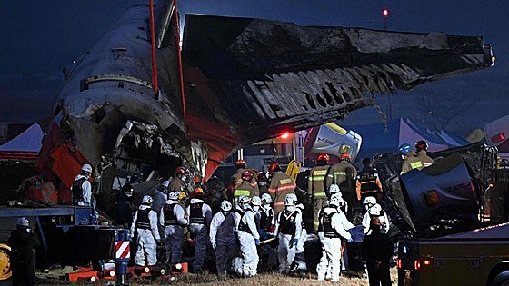 179 muertos al desintegrarse un avión en el peor accidente aéreo ocurrido en Corea del Sur
