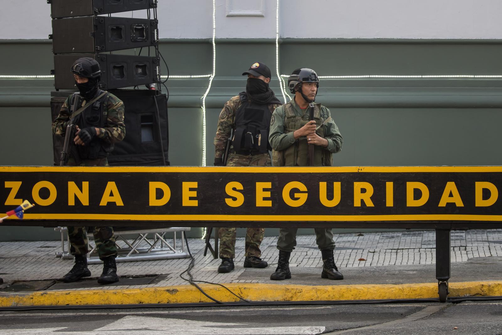 Edmundo González denuncia el «secuestro» de su yerno por «unos encapuchados»