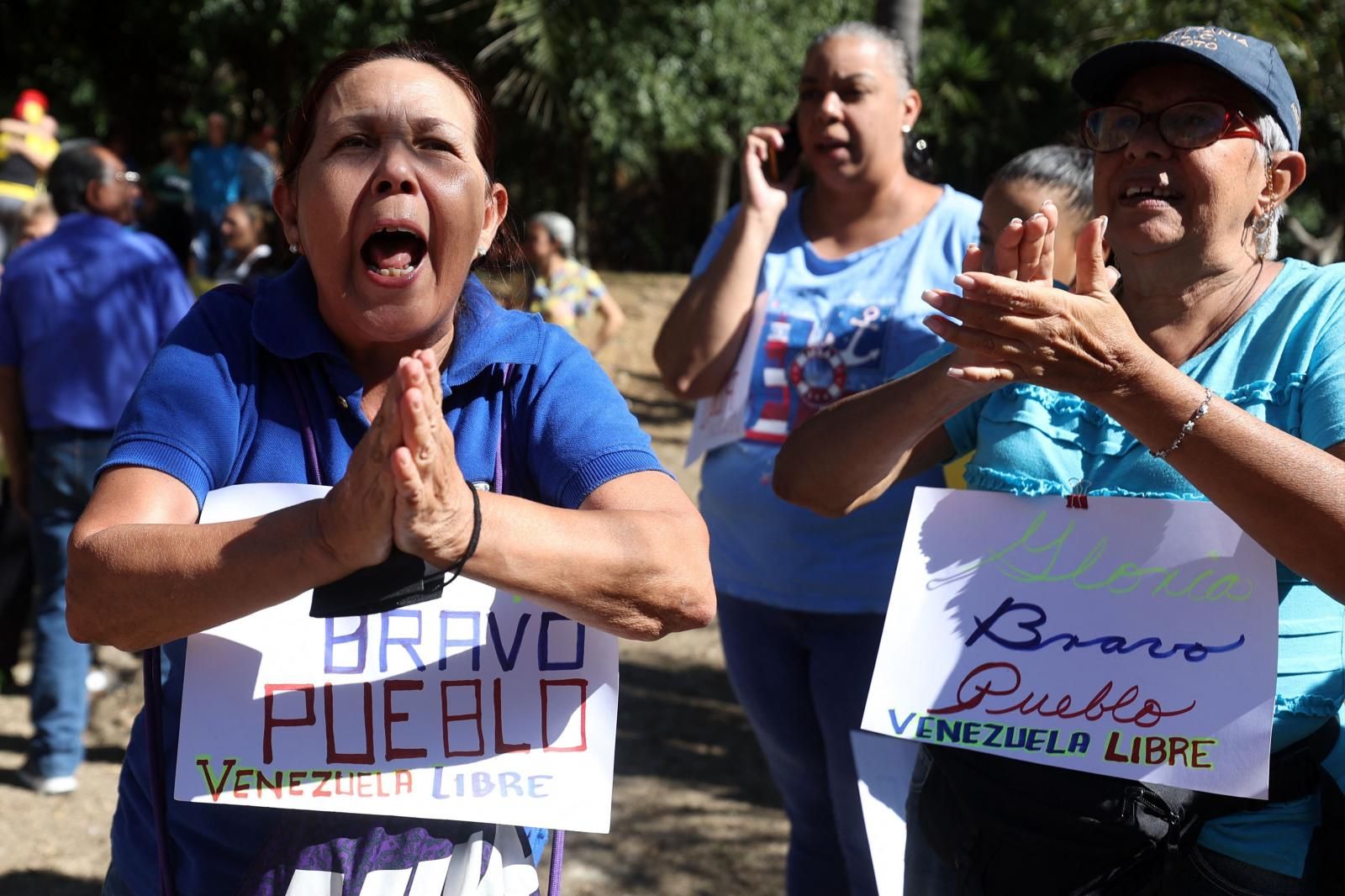 Fotografías: los opositores al chavismo se concentran en Caracas ante la presencia de las nuevas milicias civiles armadas