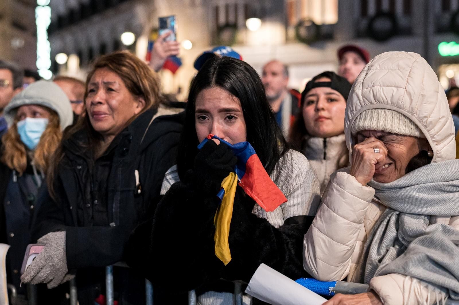 Fotografías: los opositores al chavismo se concentran en Caracas ante la presencia de las nuevas milicias civiles armadas