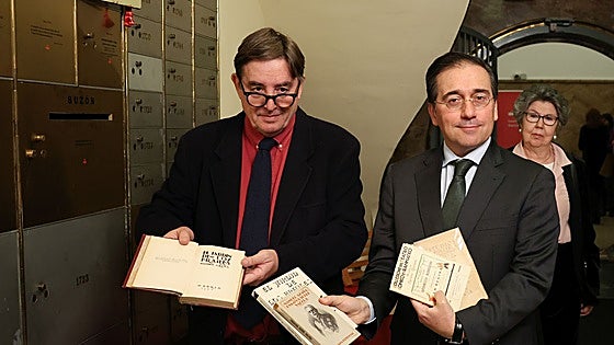 El legado de Azaña, el hombre que pidió «paz, piedad y perdón», se deposita en el Instituto Cervantes