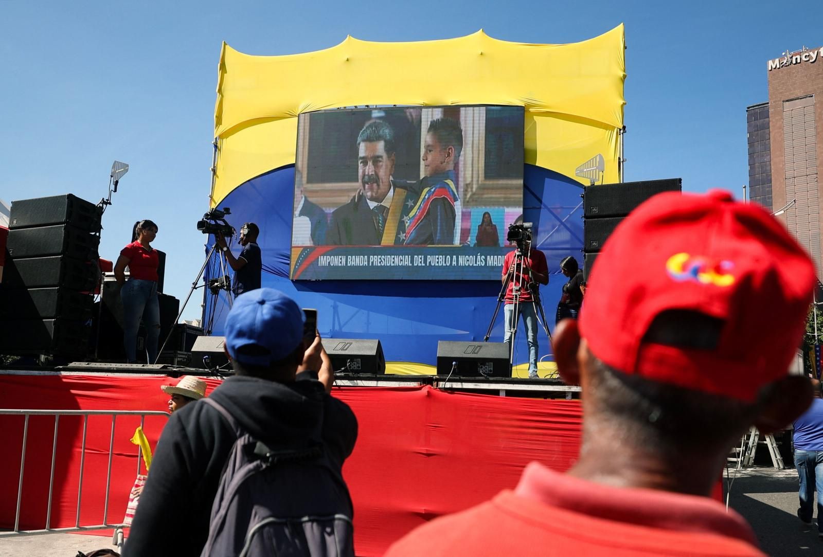 Fotografías: Maduro se autoproclama presidente de Venezuela