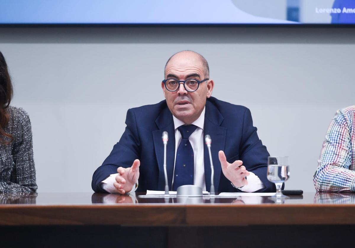 El presidente de ATA, Lorenzo Amor, durante la rueda de prensa.