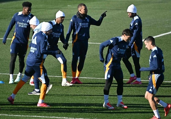 Los futbolistas del Real Madrid, preparando este miércoles el duelo ante el Celta.