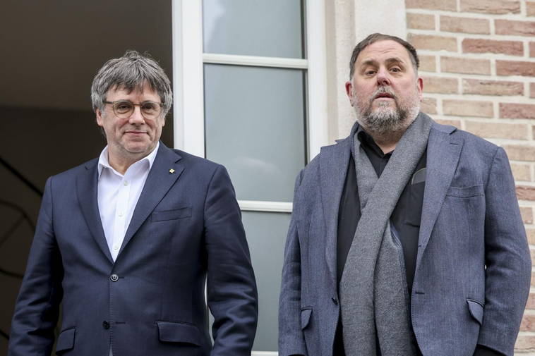 El presidente de Junts, Carles Puigdemont, y el de ERC, Oriol Junqueras