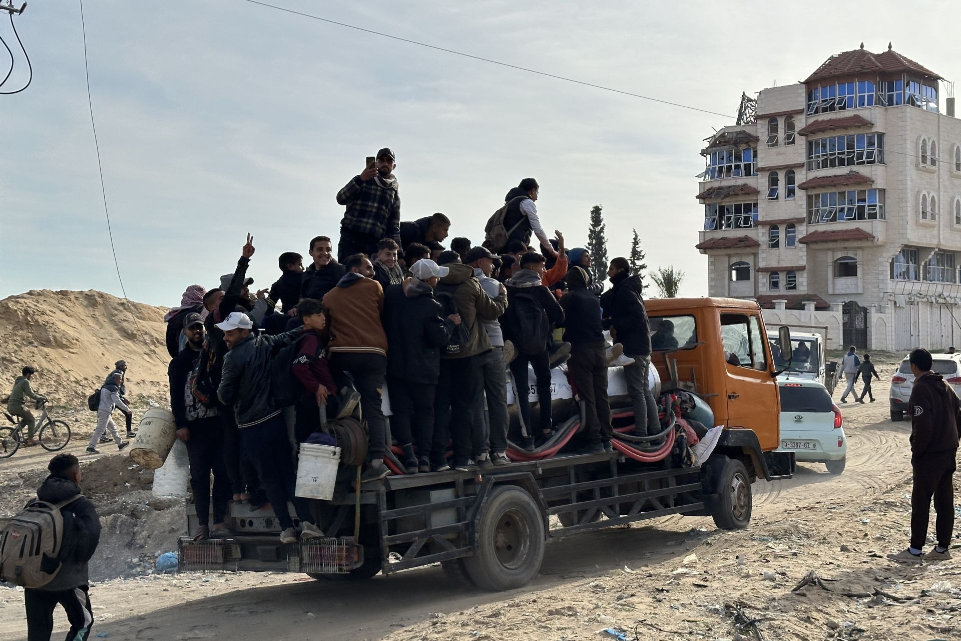 El primer día de tregua en Gaza, en imágenes