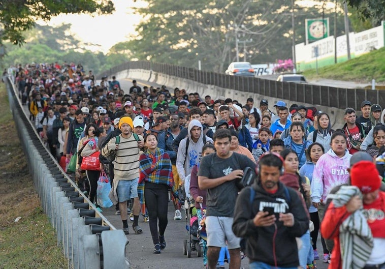 México pide «cabeza fría» tras el inicio del blindaje de la frontera para la inmigración