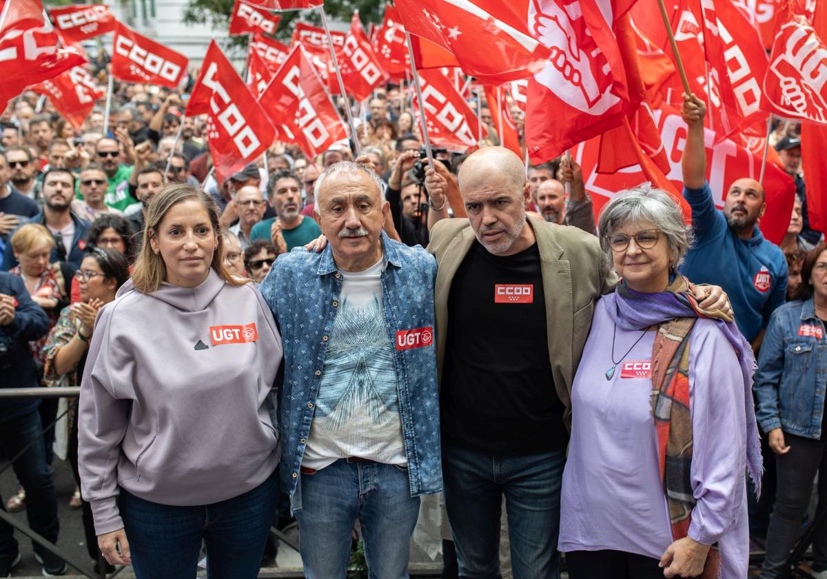 Protesta de CCOO y UGT en Madrid por la reducción de la jornada laboral en septiembre en Madrid