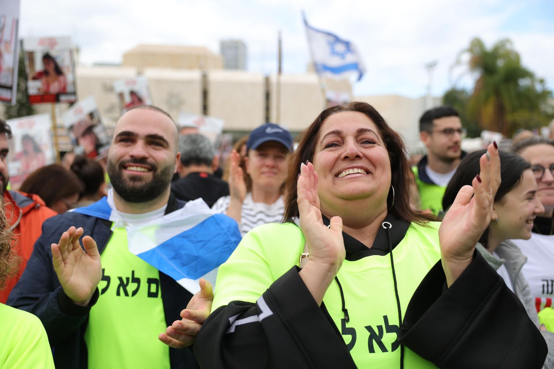 Así ha sido la festiva liberación de las soldados israelíes