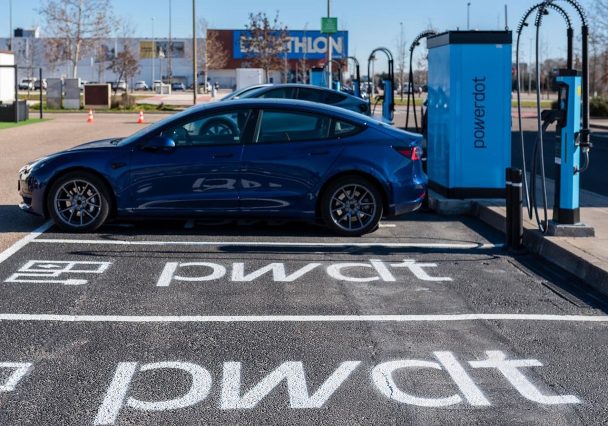 Puntos de recarga públicos para coche eléctrico