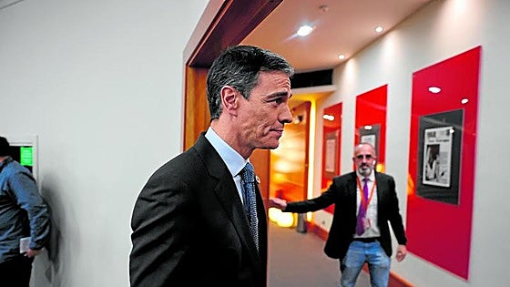 El Gobierno convoca a las autonomías para hablar de la quita de la deuda tras dar cita a la Generalitat