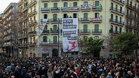 Aplazado para la madrugada del 4 de febrero el desahucio de la Casa Orsola de Barcelona