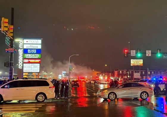 El avión se estrelló en una zona residencial de Filadelfia.