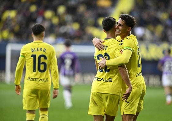 El Villarreal se afianza en Europa con una 'manita' y hunde más al Valladolid