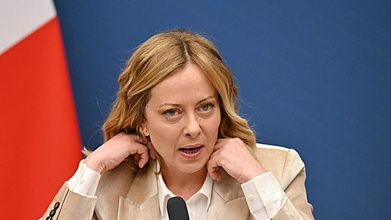 Acusan al Gobierno de Italia de espiar a periodistas y activistas de ONGs