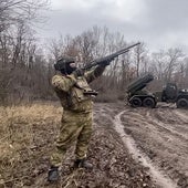 Un militar ruso en el frente de Kursk.