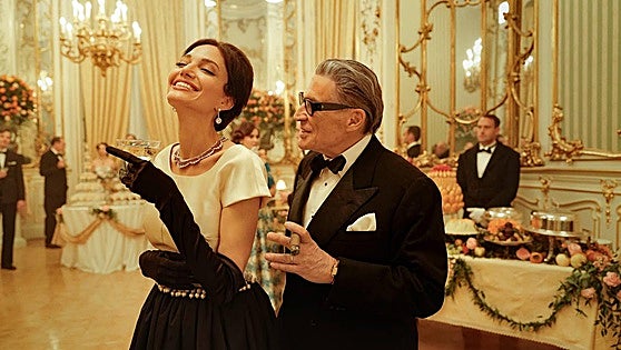 Angelina Jolie devuelve su voz a la Callas
