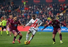 El Rayo Vallecano se impone en casa al Valladolid