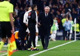 Carlo Ancelotti, durante el derbi del Bernabéu.