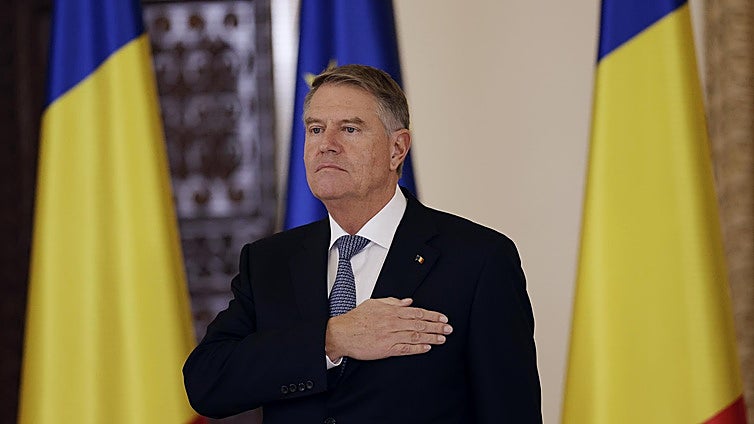La presión de la ultraderecha fuerza la dimisión del presidente rumano