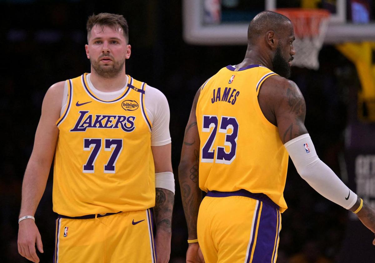 Luka Doncic y LeBron James en la victoria de Los Angeles Lakers contra los Utah Jazz