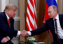 Imagen de archivo de una reunión entre Donald Trump y Vladímir Putin en 2018.