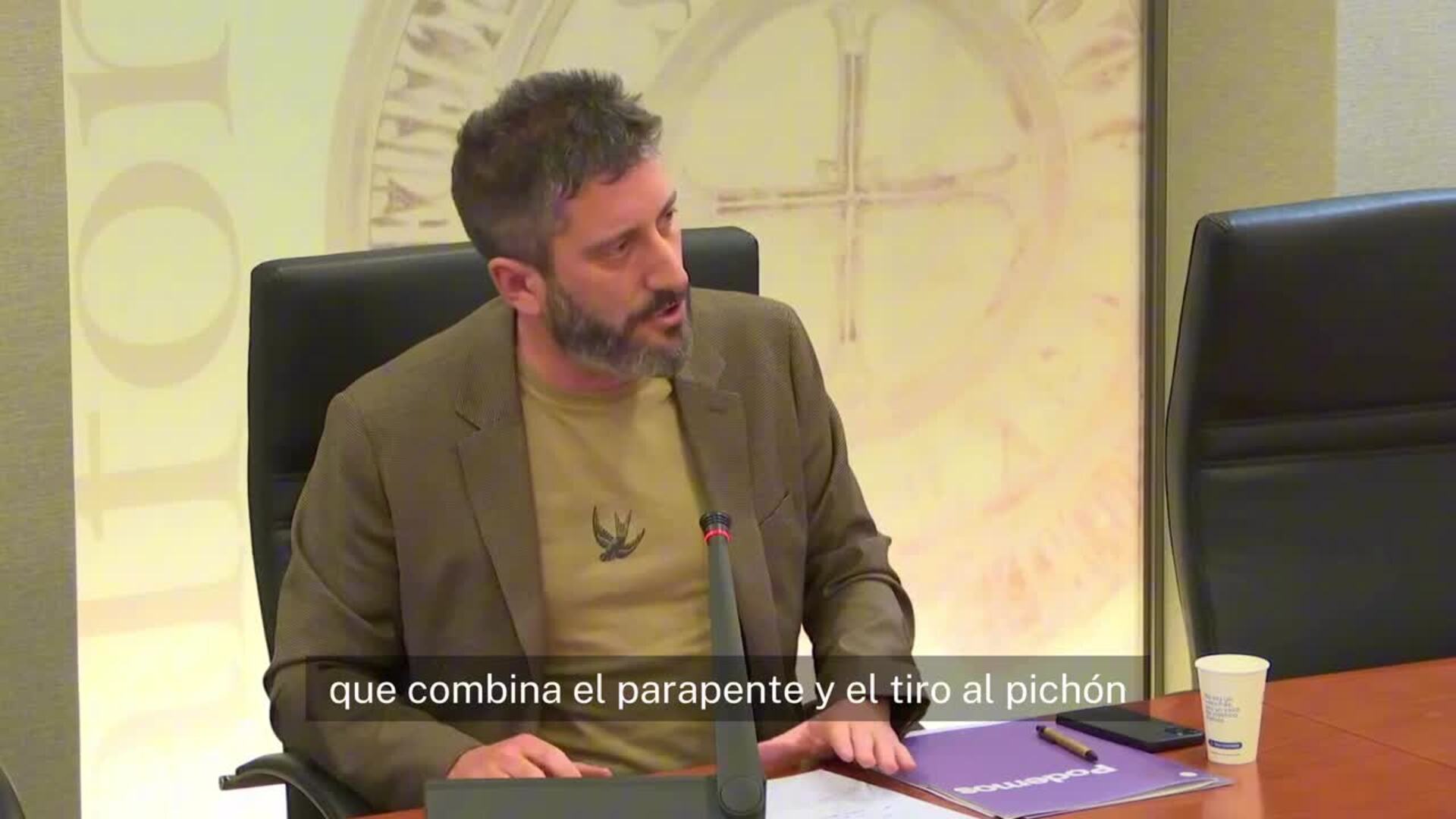 El diputado de Podemos Víctor Egío propone 'crear' la modalidad de «tiro al fachón» hacia los miembros de Vox