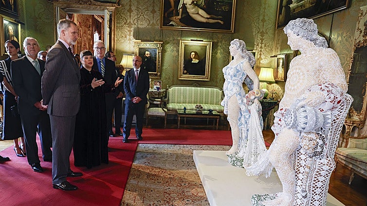Joana Vasconcelos imprime un toque 'kitsch' a la residencia del duque de Alba