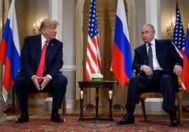 Imagen de archivo de un encuentro de Vladímir Putin y Donald Trump.