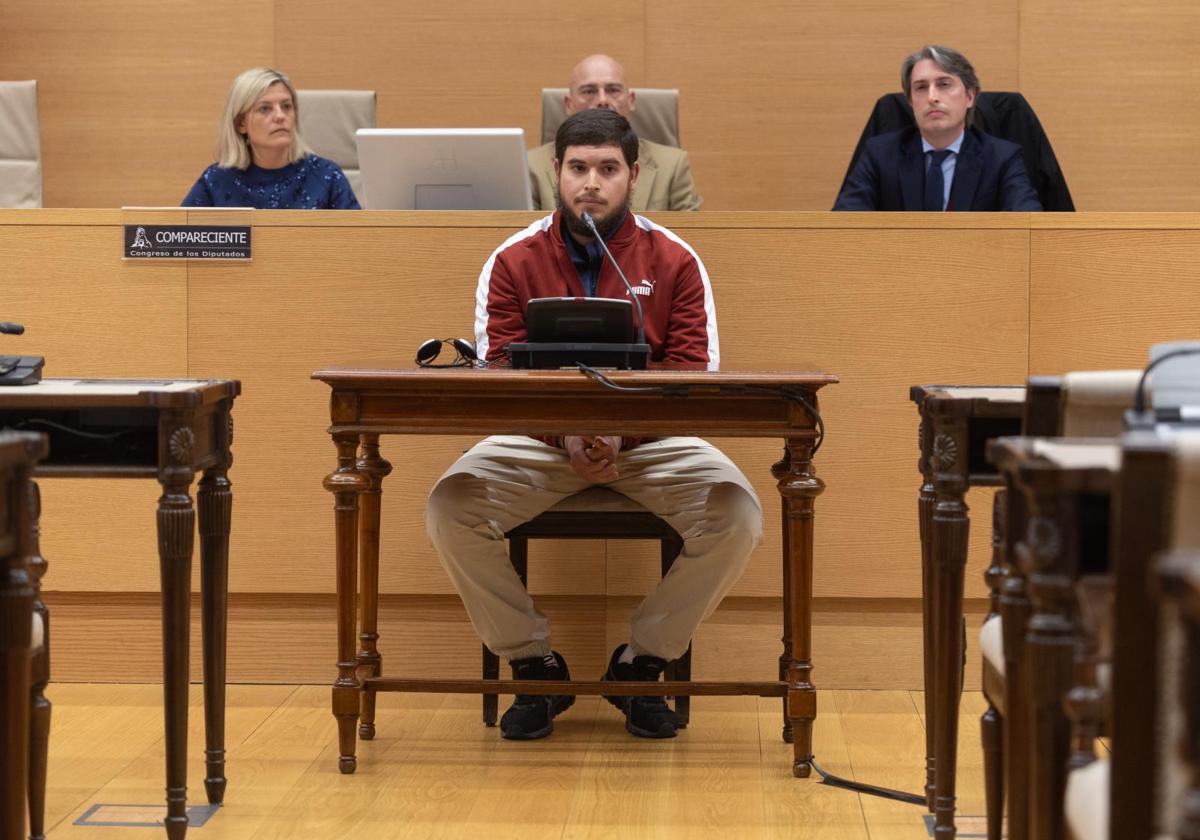 El condenado por los ataques terroristas del 17A, Mohamed Houli Chemlal, en la Comisión de Investigación sobre los atentados del 17