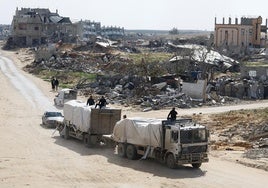 Un camión con ayuda humanitaria en Gaza.