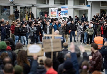 Decenas de miles de alemanes protestan contra la ultraderecha en la víspera de las elecciones