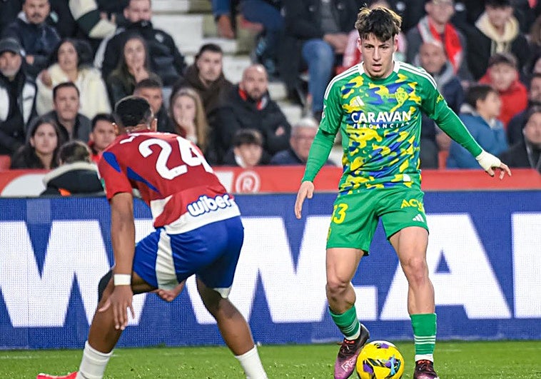 El Zaragoza rescata un punto en Granada con dos goles en el descuento