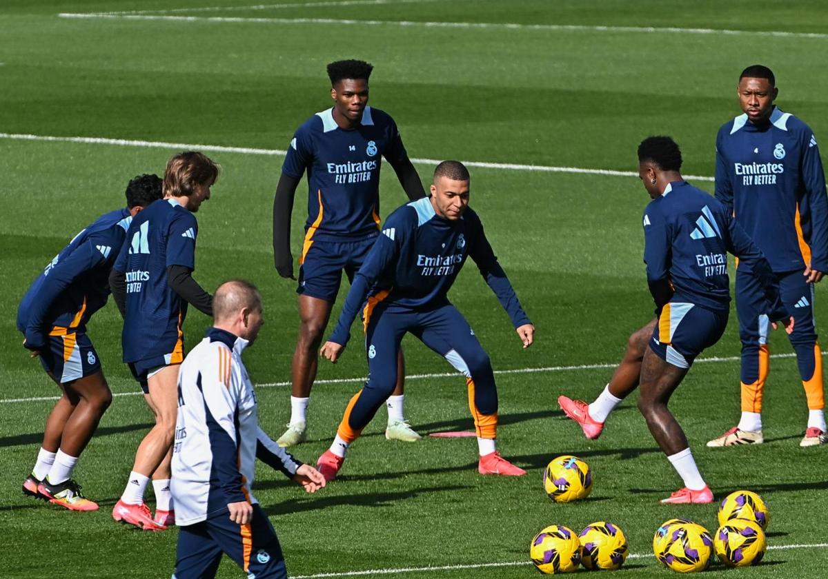 Los jugadores del Real Madrid, preparando el duelo con el Girona.