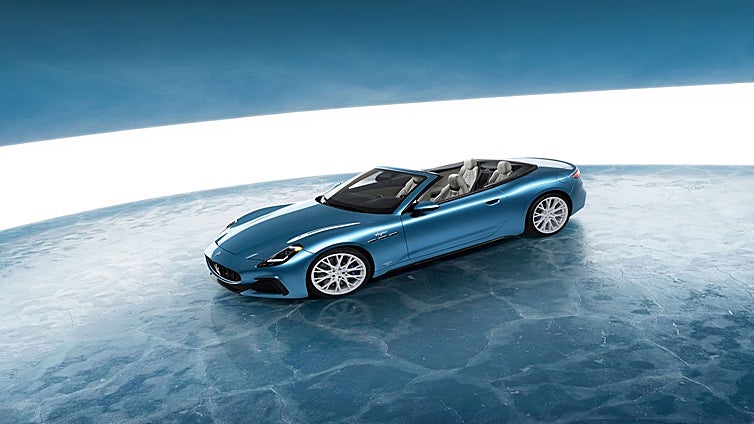 Maserati completa la gama GranCabrio en el I.C.E. St. Moritz