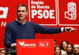 Pedro Sanchez durante la clausura este domingo del Congreso del PSOE de Murcia.