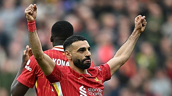 Salah se cita con la historia