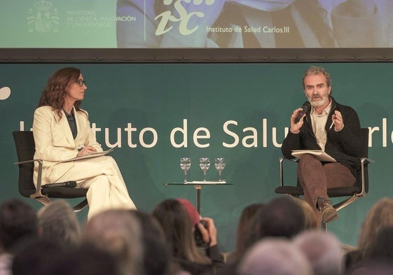 Mónica García y Fernando Simón, durante el acto de este viernes.