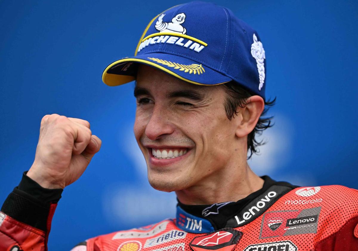 Marc Márquez celebra su victoria en la carrera de MotoGP del GP de Argentina.