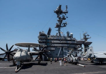 Así es el portaaviones Harry S. Truman, el blanco preferido de los hutíes