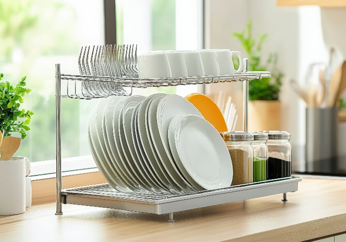 Mantén tu cocina ordenada con estos prácticos escurreplatos